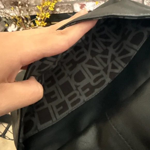 NWT LIEBESKIND BERLIN Mareike Black Crossbody Bag - Picture 6 of 10